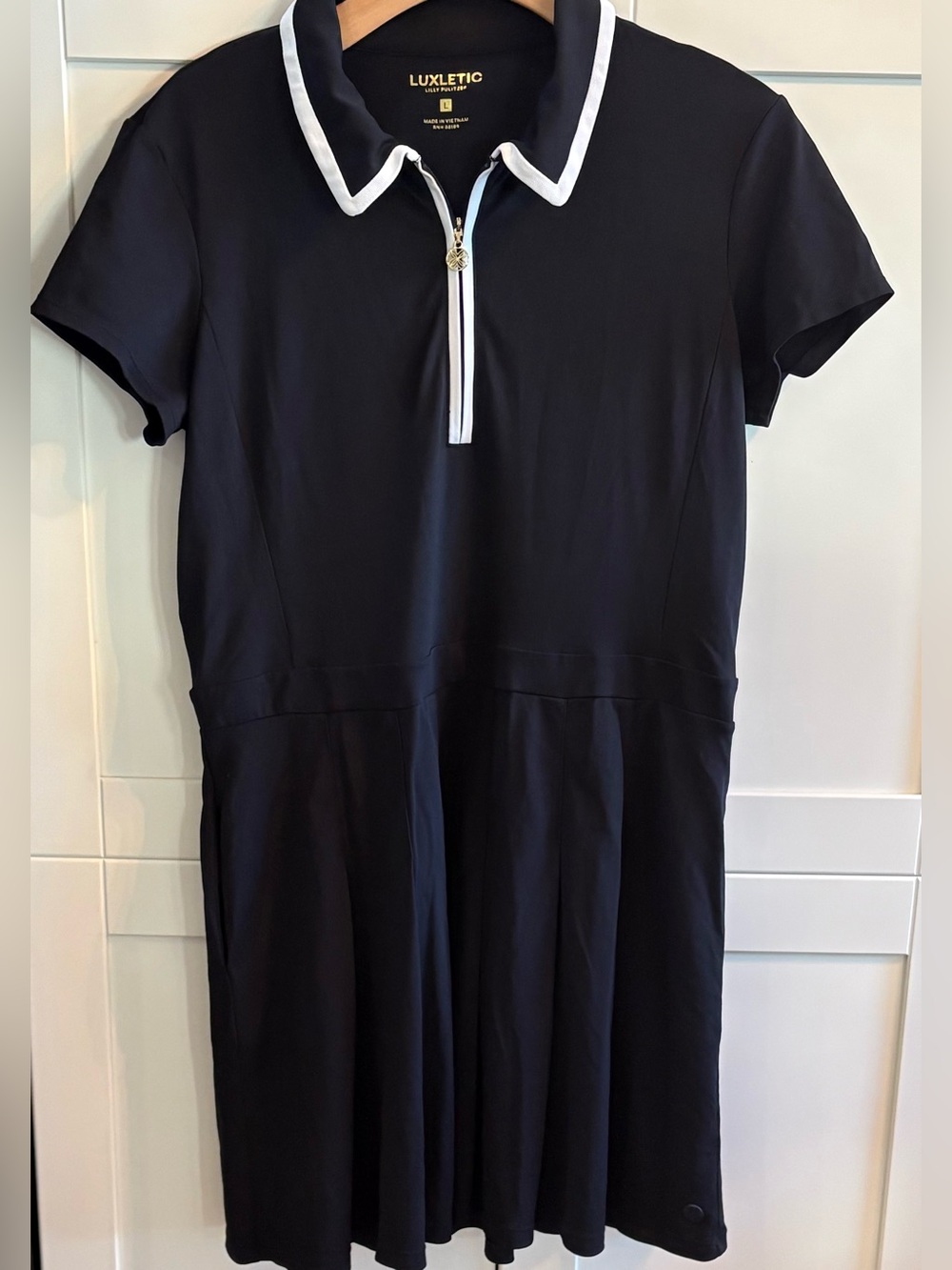 LILLY PULITZER LARGE BLACK W/ WHITE TRIM ALONA GOLF DRESS EXCELLENT PRE-OWN